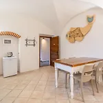 Historic Borgo Campidoglio 3 *