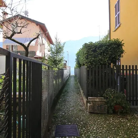 Historic Borgo Lake Como Campidoglio 3 Apartment *