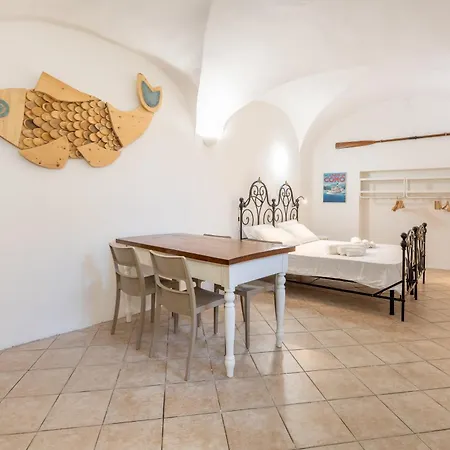 Apartment Historic Borgo Campidoglio 3 Lenno