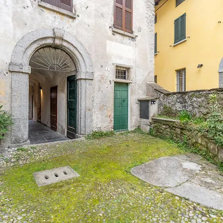 Historic Borgo Campidoglio 3