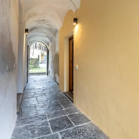 Apartment Historic Borgo Campidoglio 3 *