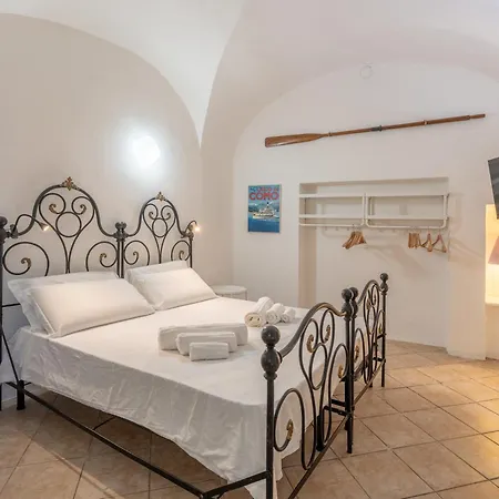 Apartment Historic Borgo Campidoglio 3 Lenno