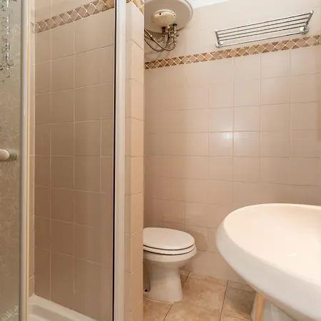 Apartment Historic Borgo Campidoglio 3 *
